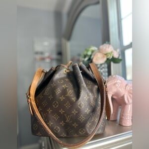 Louis Vuitton Petit Noe Monogram Bucket Shoulder Bag